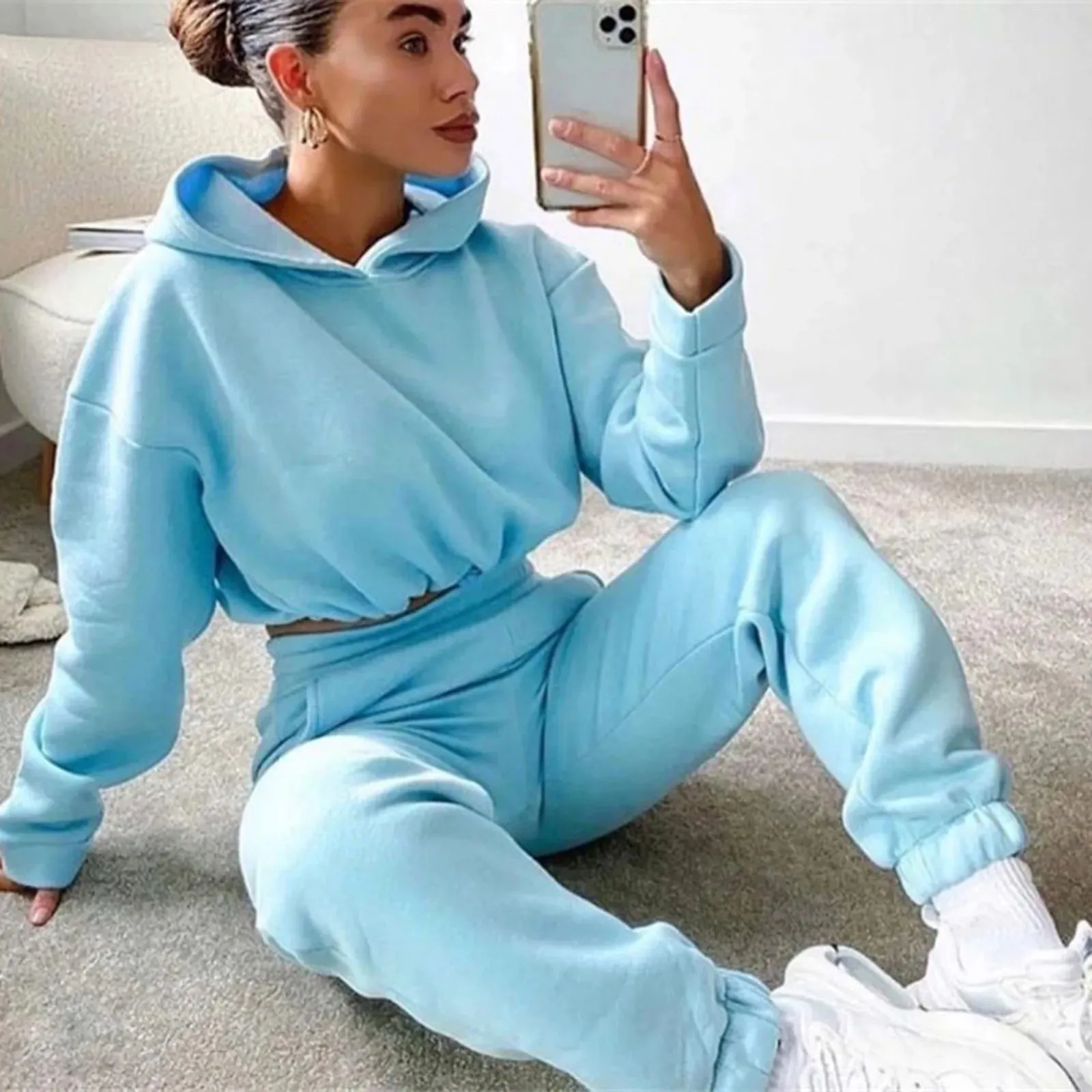 Anna Kort Trainingspak – Modebewust En Comfortabel