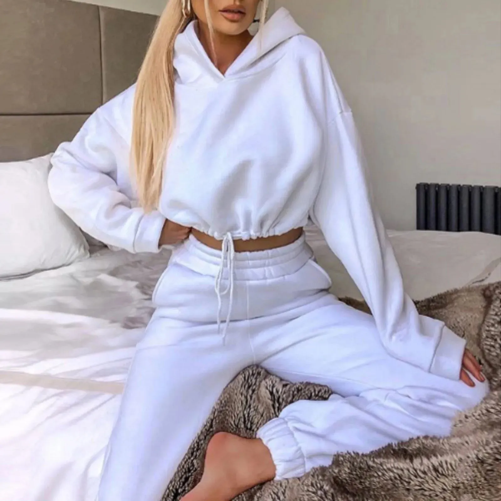 Anna Kort Trainingspak – Modebewust En Comfortabel
