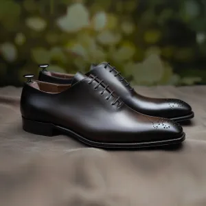 Black Leather Pointed Toe Cap Lace-Up Sandstone Stride Oxford Shoe - Summer 2024 Collection