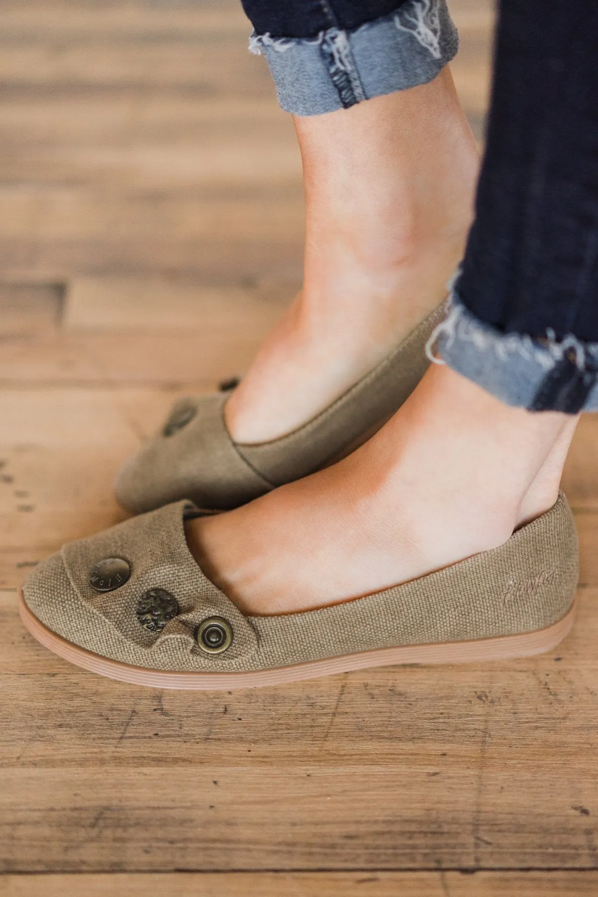 Blowfish Gayls Flats ~ Cocoa