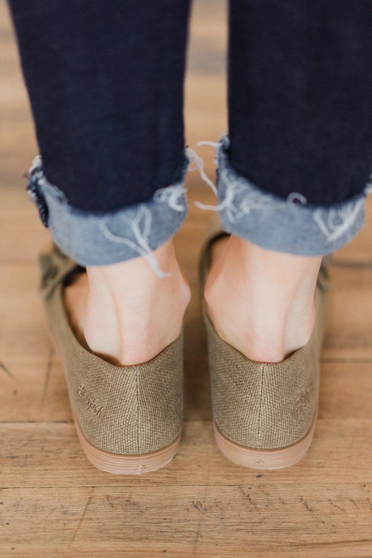 Blowfish Gayls Flats ~ Cocoa