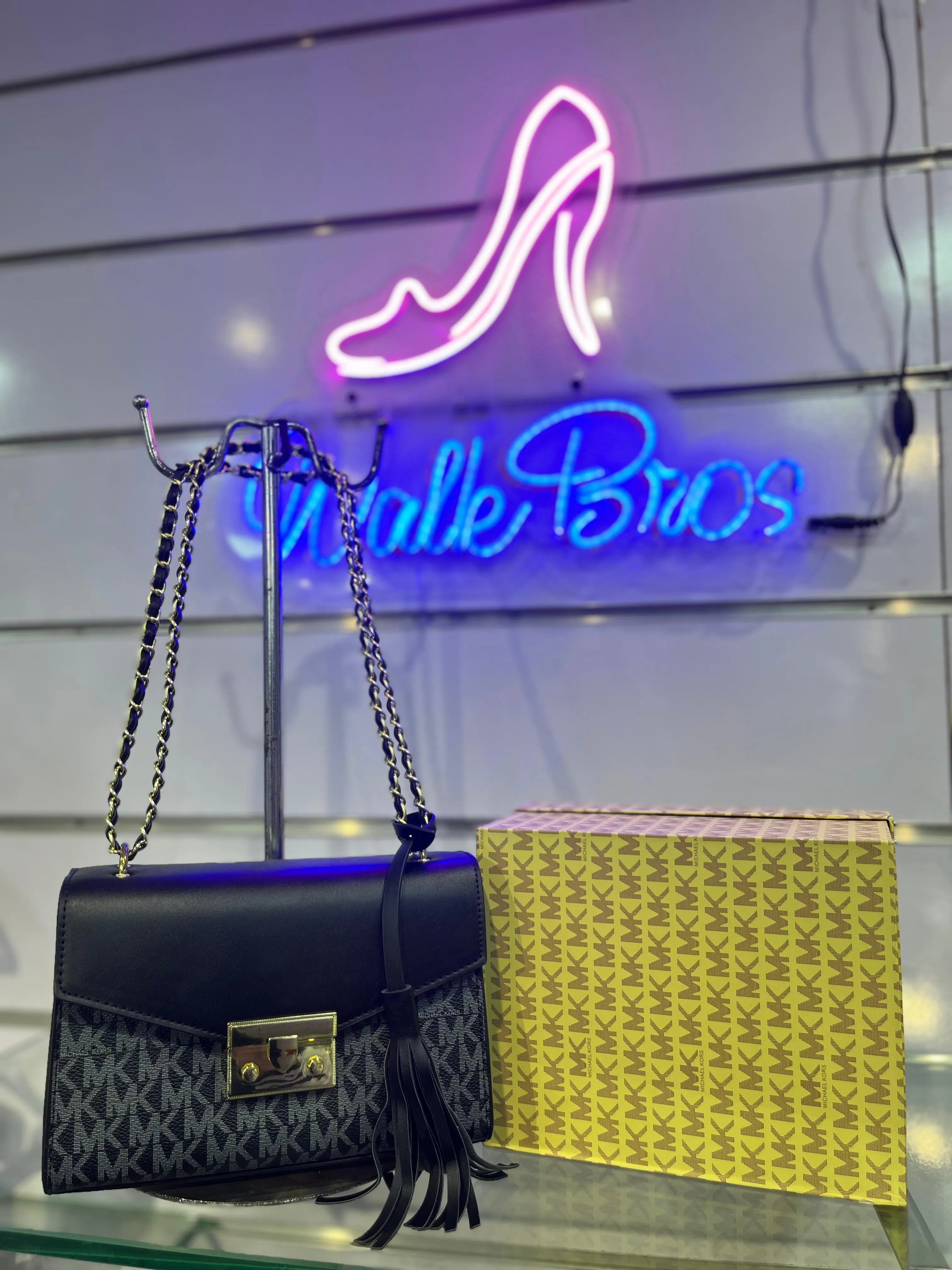 COMBO DEAL OF MK MICHAEL KORS ROSE MEDIUM  LOGO SHOULDER BAG AND FLAT PUMPS -  BLACK