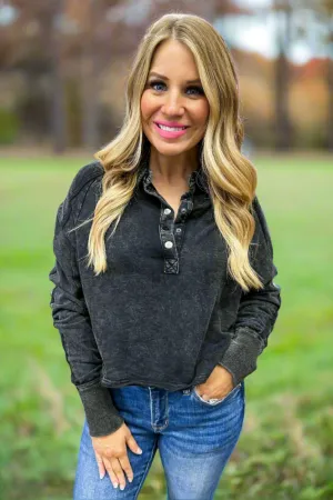 Cropped Acid Wash Button Up Top in Black