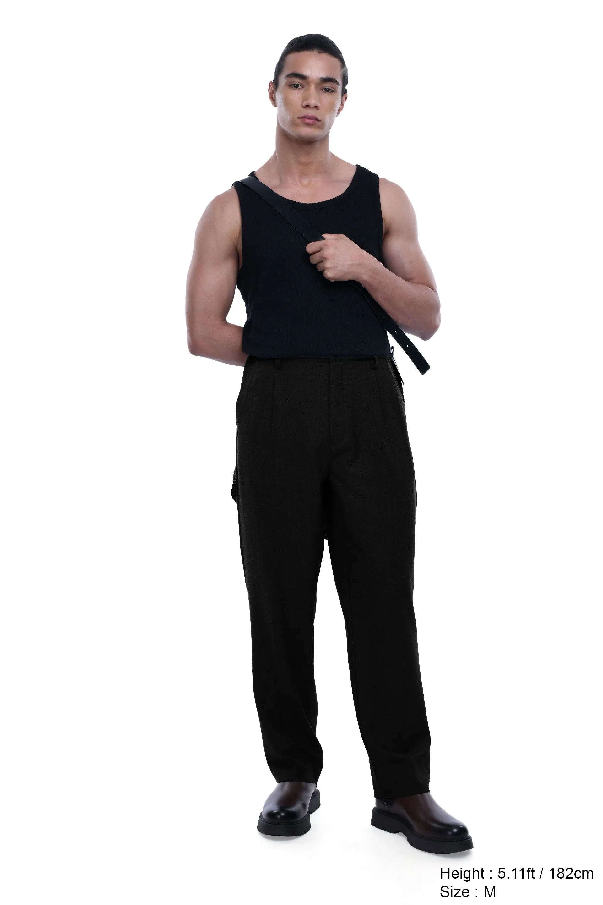 EASY IRON RELAXED TROUSERS IN BLACK