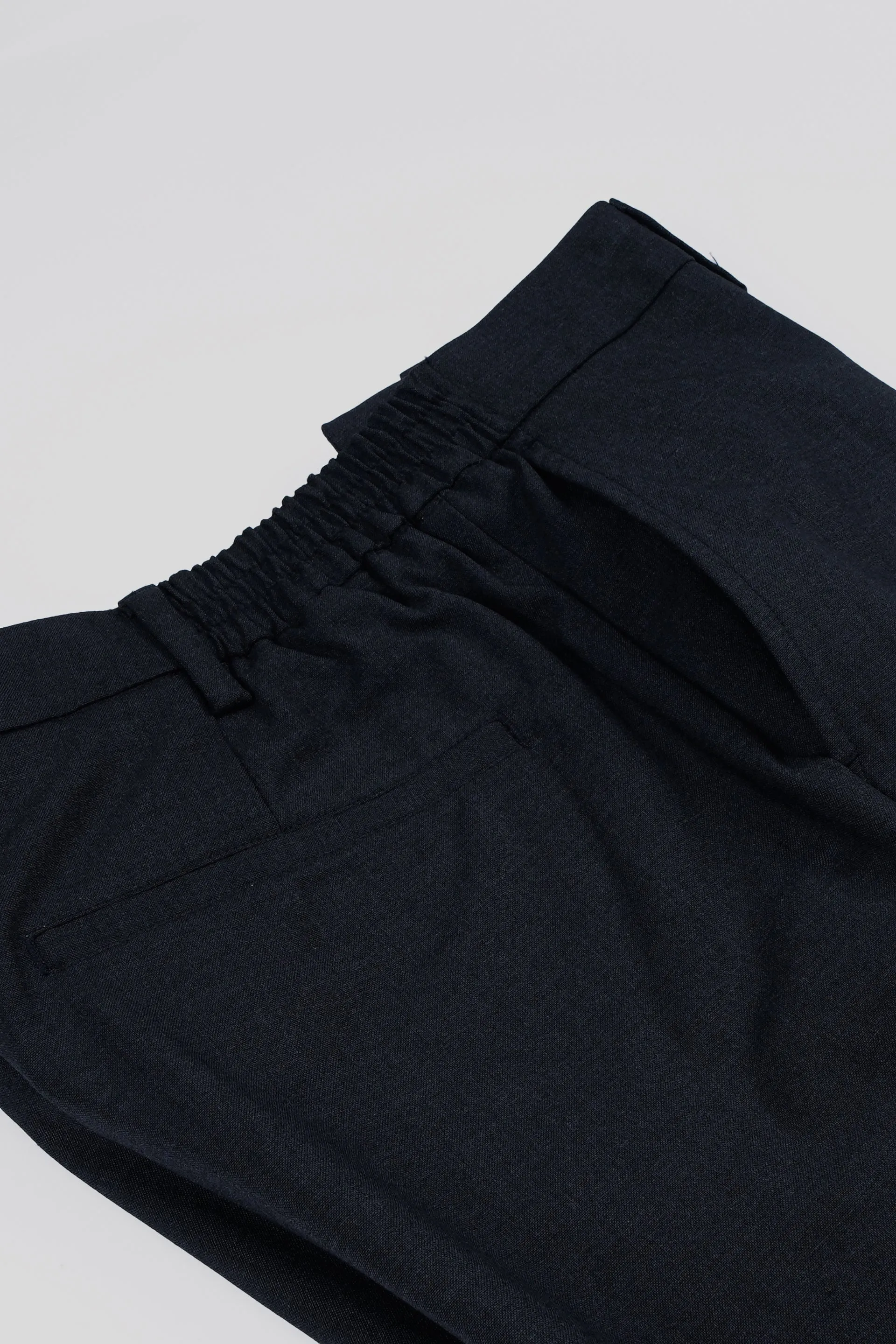 EASY IRON RELAXED TROUSERS IN BLUE