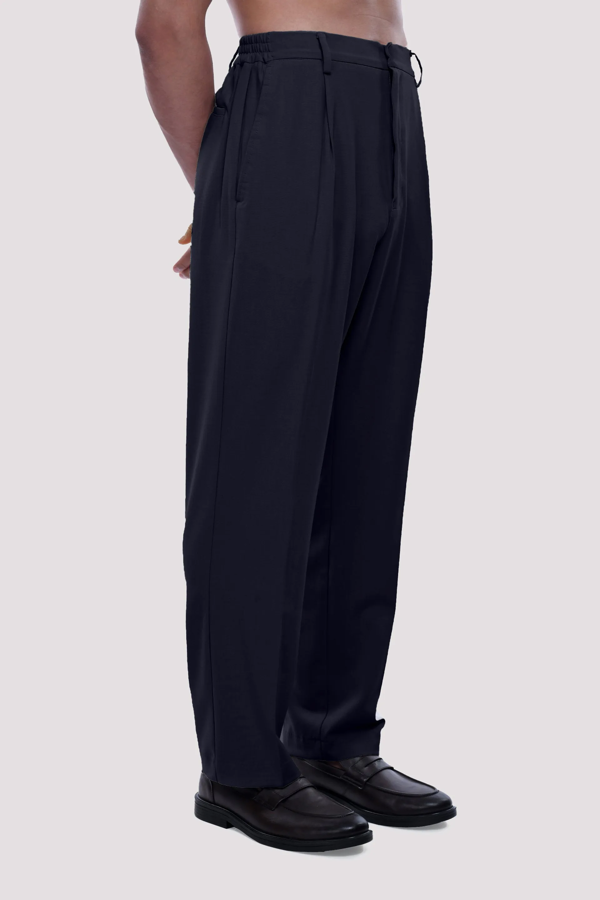 EASY IRON RELAXED TROUSERS IN BLUE