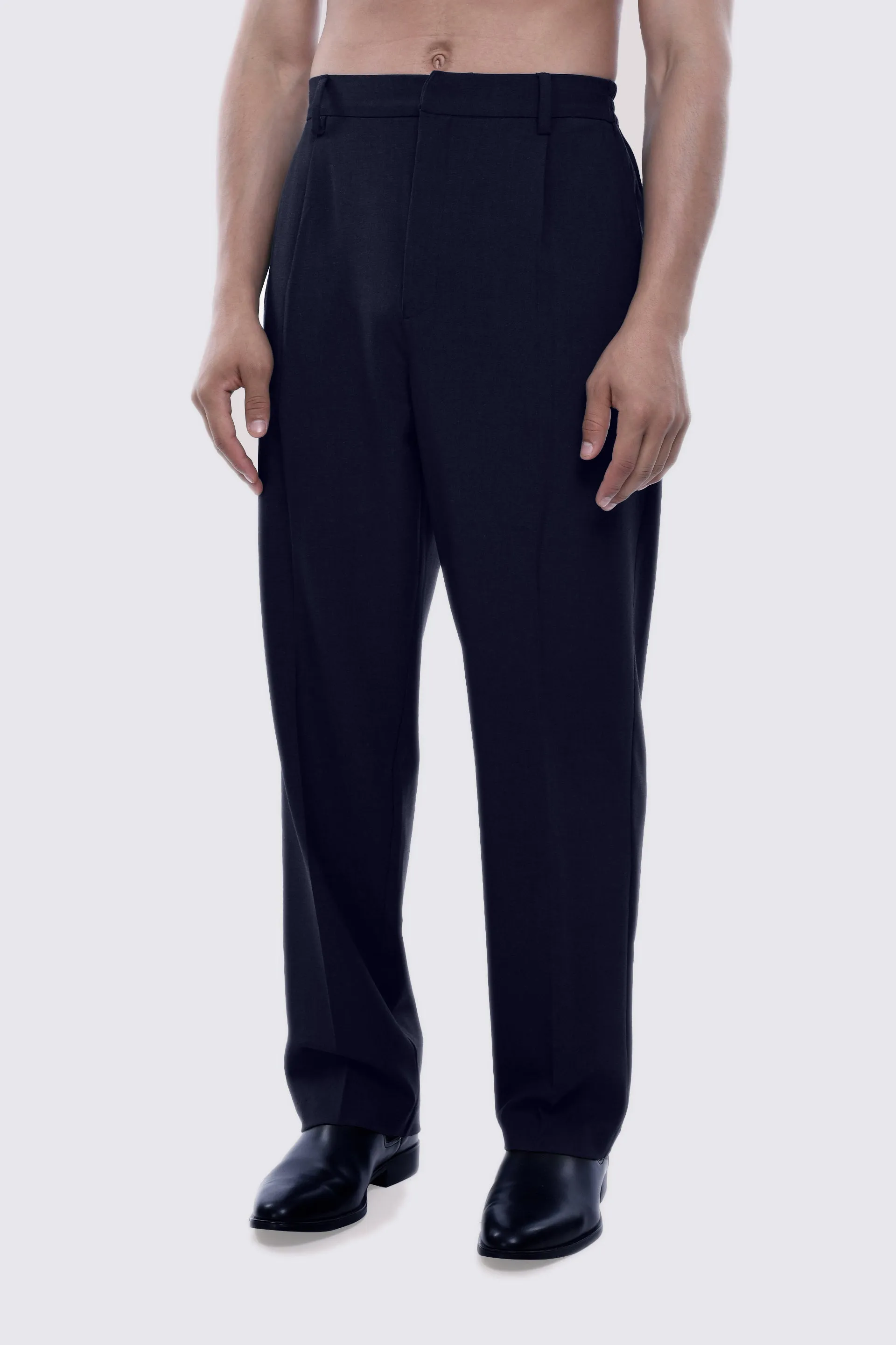 EASY IRON RELAXED TROUSERS IN BLUE