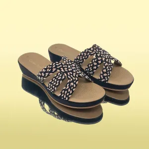 Exquisite soft heel platforms