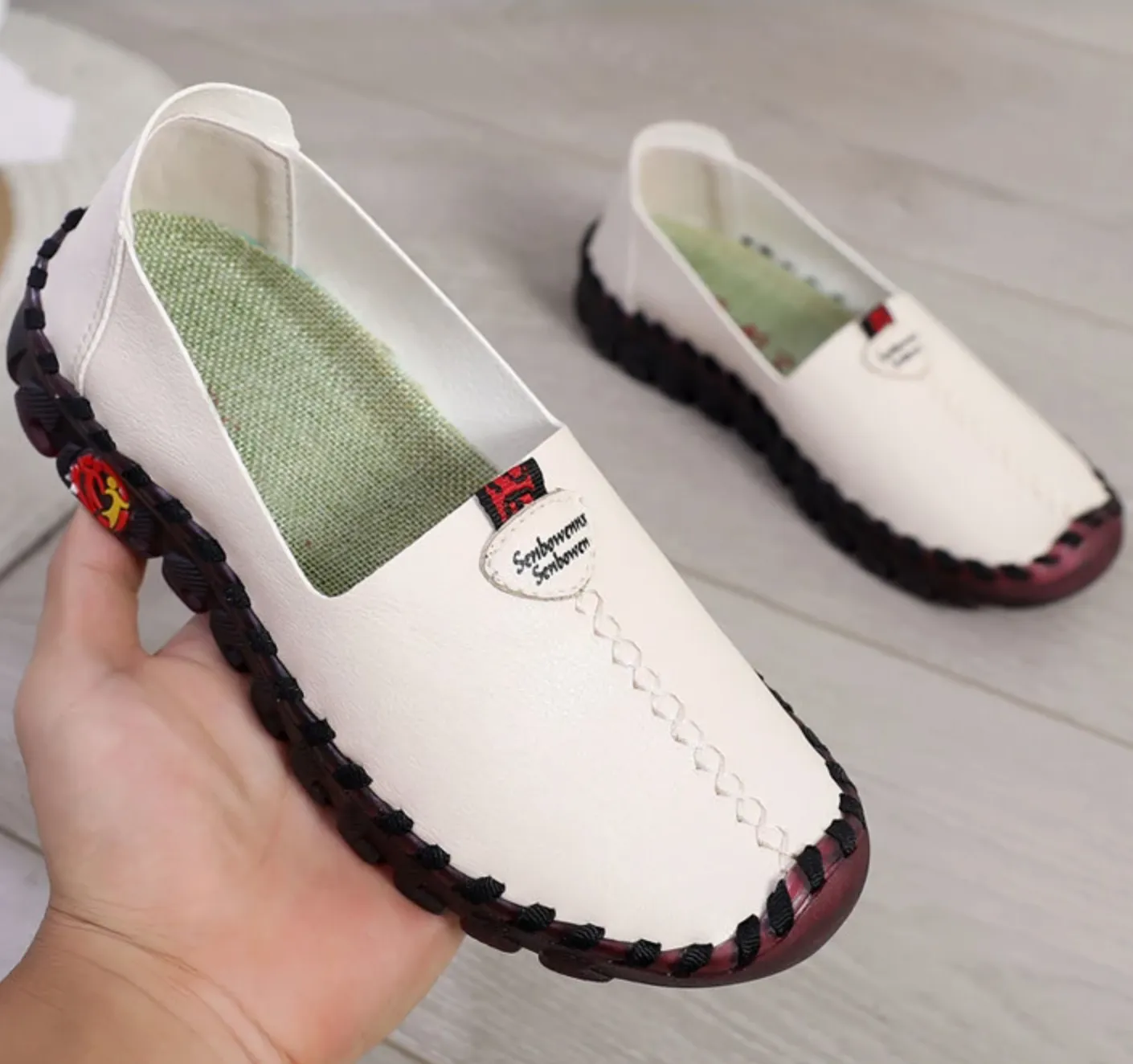 Nanccy Women's Wide Fit Thick Sole Flats Shoes For Women