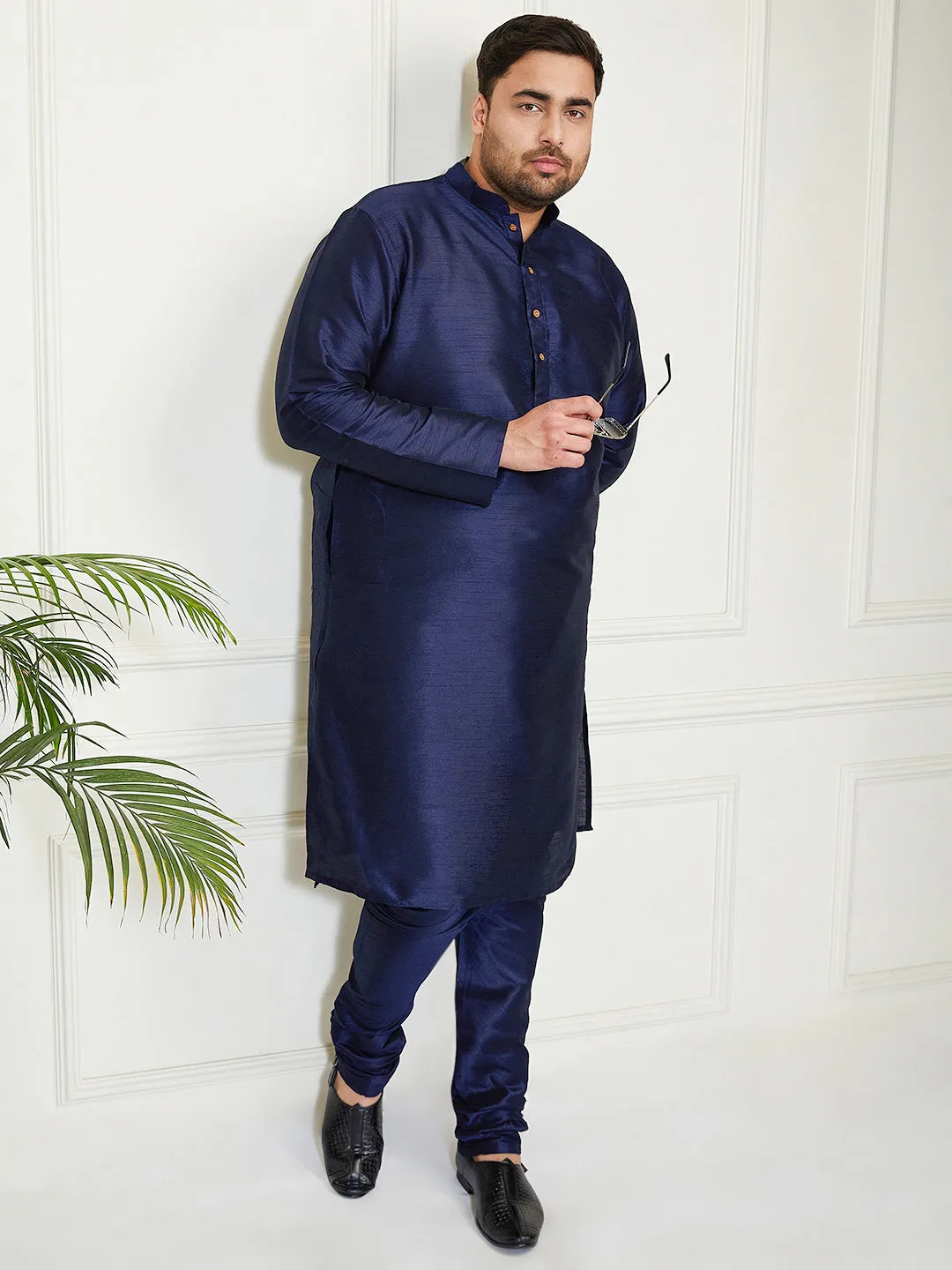 Vastramay Plus Men's Navy Blue Silk Blend Kurta Pyjama Set