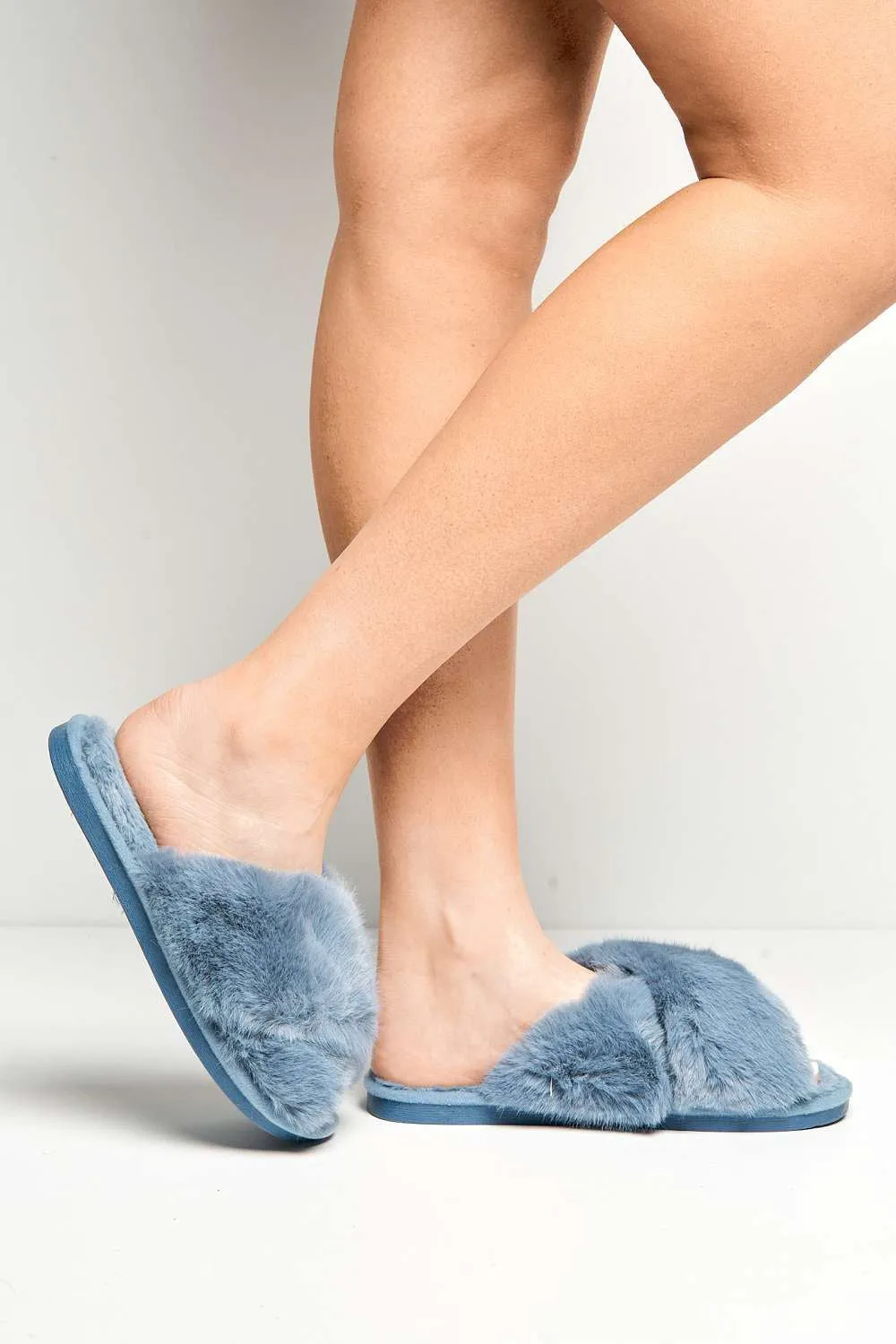 Zhuzh Fluffy Knot Slider in Blue